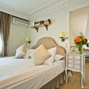 Villa Blanche & Garden Pool - 21