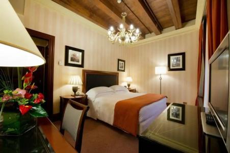 Hilton Molino Stucky Venice - 36