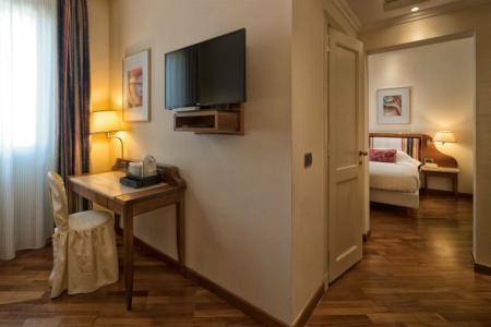 B&B Firenze Laurus Al Duomo - 51