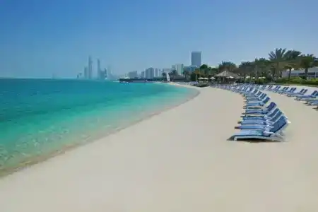 Radisson Blu & Resort, Abu Dhabi Corniche - 1