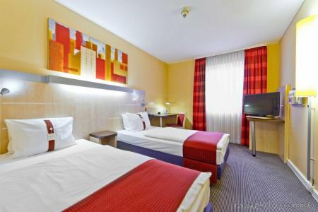 Holiday Inn Express Frankfurt Messe, an IHG - 1