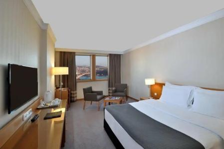 Movenpick Istanbul Bosphorus - 33