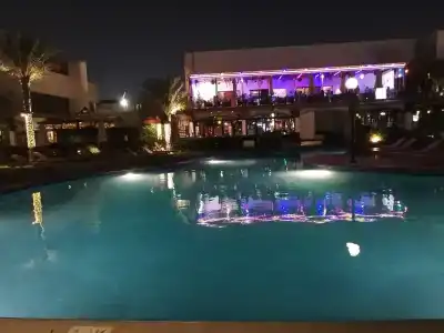 Dubai Marine Beach Resort & Spa - 28