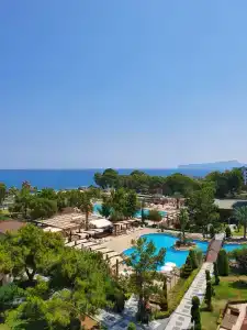 Amara Luxury Resort & Villas - 20