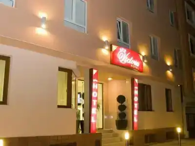 Viktoriya Otel - 87