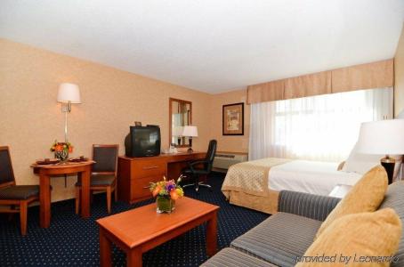 Best Western PLUS Langley Inn - 38