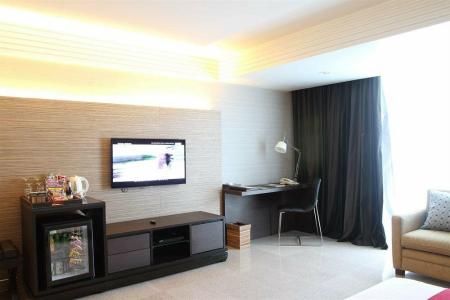 DoubleTree by Hilton Bangkok Ploenchit - SHA Plus Certified - 33