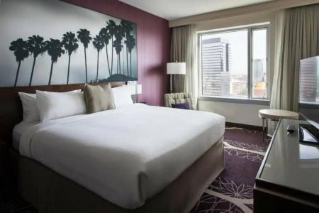 Courtyard by Marriott Los Angeles L.A. LIVE - 11