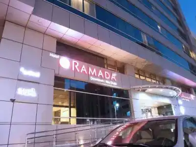 Ramada Downtown Abu Dhabi - 4