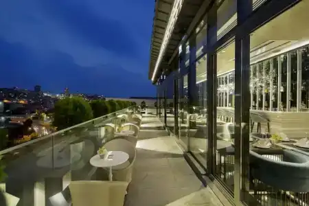 DoubleTree by Hilton Istanbul - Piyalepasa - 16