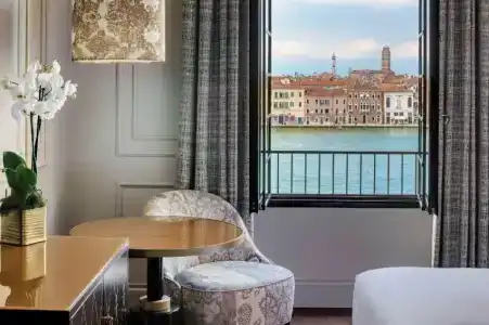 Hilton Molino Stucky Venice - 11