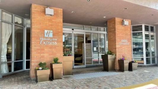 Holiday Inn Express Vancouver-Metrotown (Burnaby) - 14