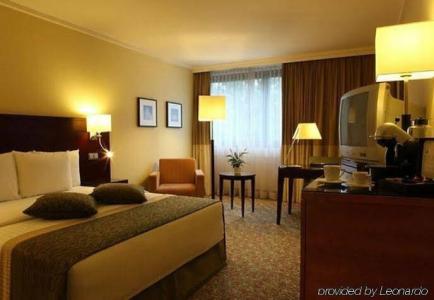 Courtyard by Marriott Dusseldorf Seestern - 12