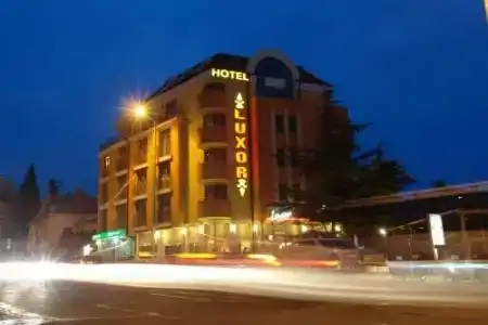 Otel Luksor - 4