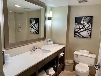 Holiday Inn Express Vancouver-Metrotown (Burnaby) - 50