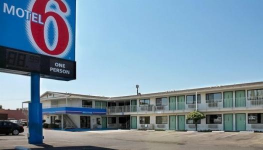 Motel 6-Fresno, CA - Blackstone North - 9