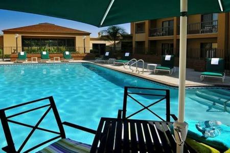 Courtyard by Marriott Fresno - 4