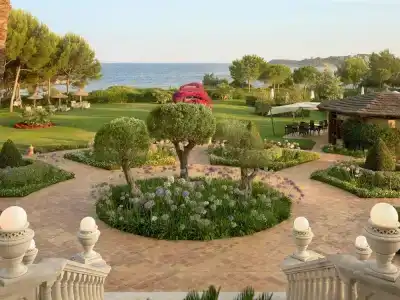 The St. Regis Mardavall Mallorca Resort - 2