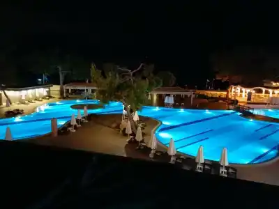 Crystal Aura Beach Resort & Spa - Ultimate All Inclusive - 28