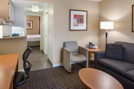 SureStay by Best Western North Vancouver Capilano - 27