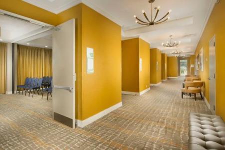 Holiday Inn Miami-Doral Area, an IHG - 8