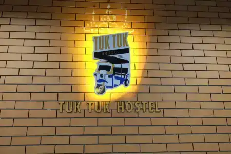 Tuk Tuk Hostel - 6