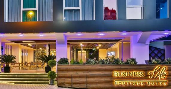 Business Life Boutique & Spa - 7