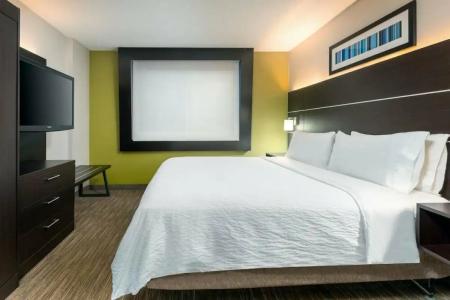 Holiday Inn Express Miami Airport Doral Area, an IHG - 24