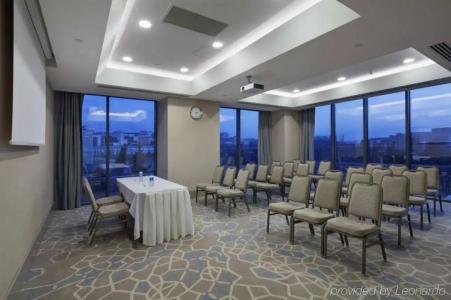 Hilton Garden Inn Istanbul Ataturk Airport - 22