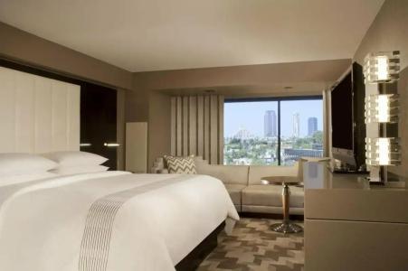 Beverly Hills Marriott - 36