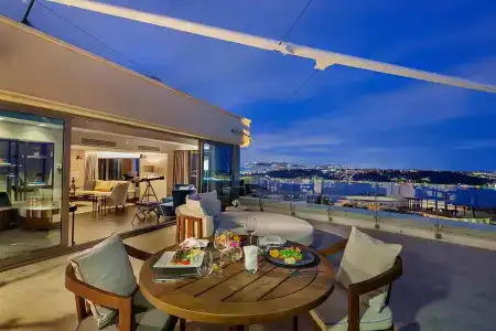 Conrad Istanbul Bosphorus - 19